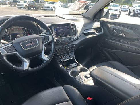 Used 2019 GMC Terrain SLT w/ Preferred Package image 2