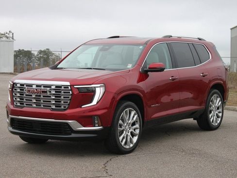 Used 2024 GMC Acadia Denali w/ Super Cruise Package image 2