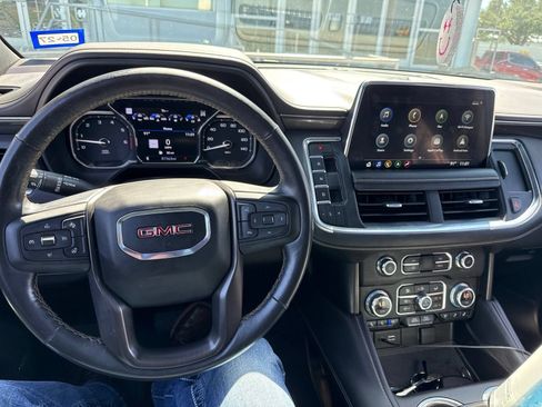 Used 2021 GMC Yukon AT4 w/ Rear Media and Nav Package AWD/4WD image 25