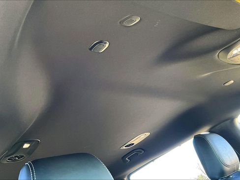 New 2026 Chrysler Pacifica Select FWD image 30