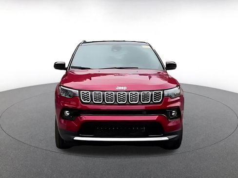 Used 2025 Jeep Compass Limited image 11