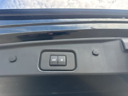 Used 2025 Nissan Pathfinder Platinum w/ Cargo Package FWD image 23