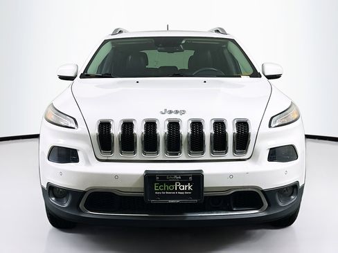 Used 2016 Jeep Cherokee Limited w/ Technology Group image 2