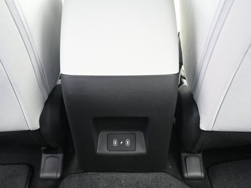 New 2025 Hyundai Tucson SE image 12