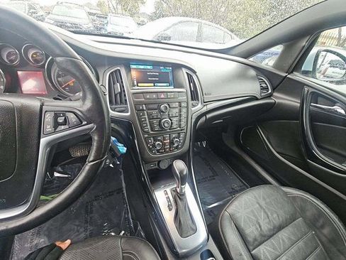 Used 2019 Buick Cascada Premium image 5