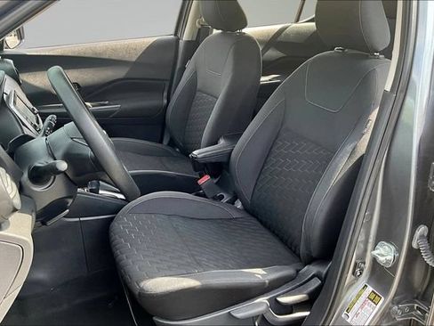Used 2021 Nissan Kicks S FWD image 20