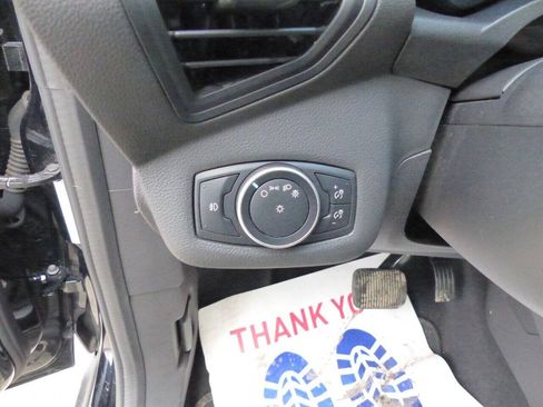 Used 2016 Ford C-MAX Energi SEL FWD image 21