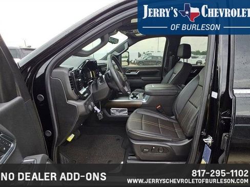 Used 2026 Chevrolet Silverado 3500 High Country w/ High Country Premium Package AWD/4WD image 9