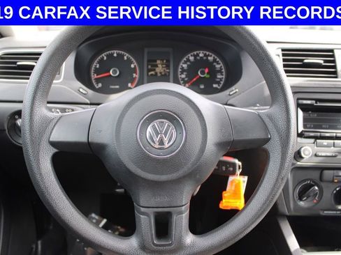 Used 2014 Volkswagen Jetta S image 24