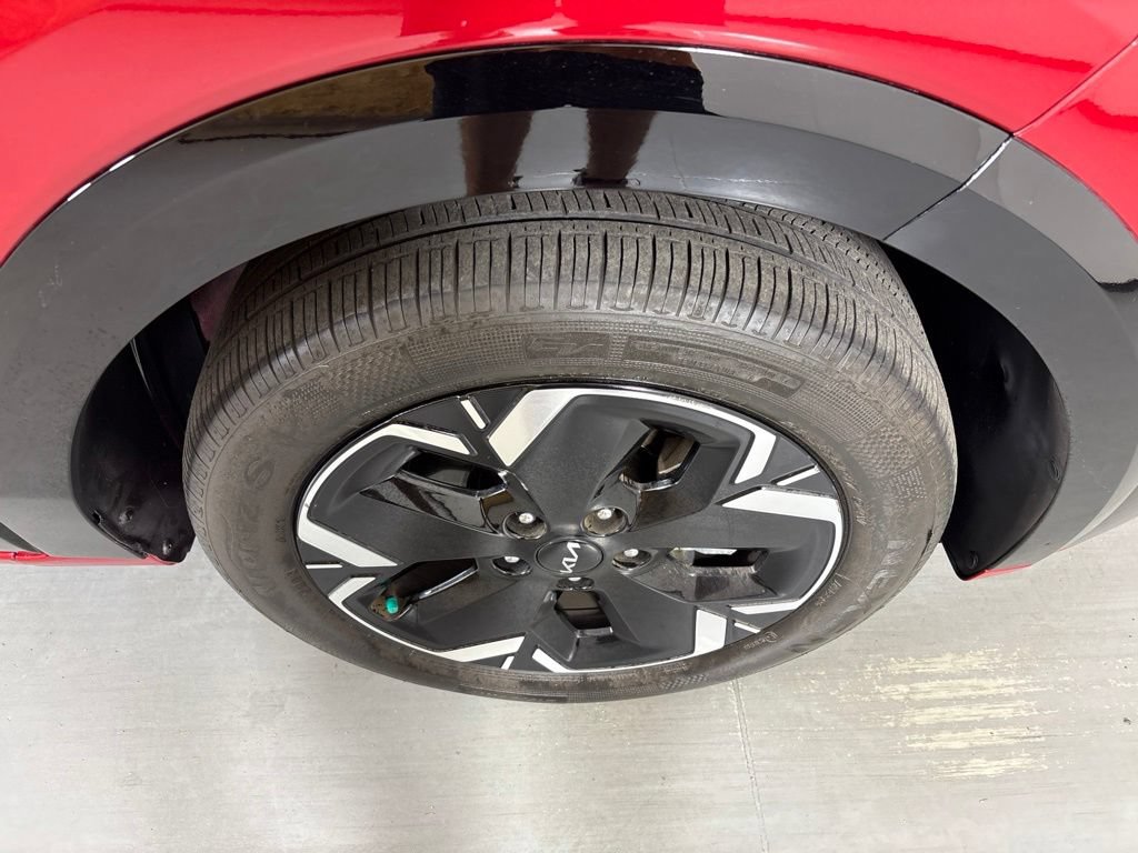 Used 2023 Kia Niro Wind FWD image 11