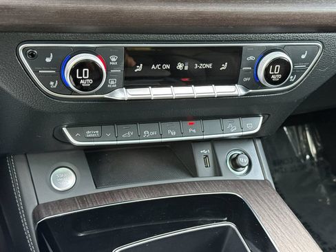 Certified 2024 Audi Q5 e Prestige w/ Prestige Package AWD/4WD image 27