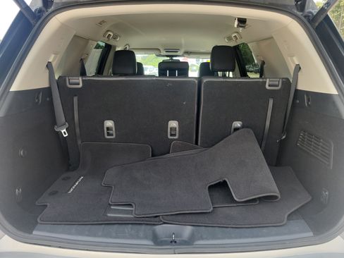 Used 2022 Nissan Pathfinder SL FWD image 7