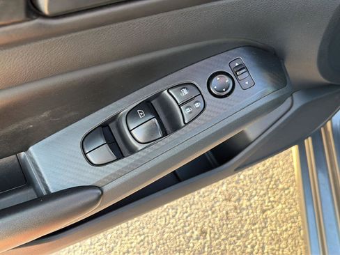 Used 2024 Nissan Altima 2.5 S FWD image 31