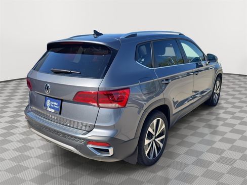Certified 2023 Volkswagen Taos SE w/ Panoramic Sunroof Package AWD/4WD image 13