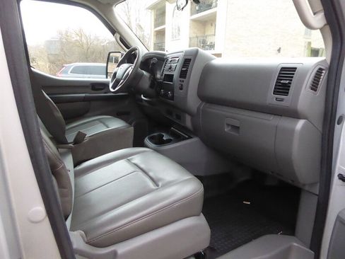 Used 2012 Nissan NV 2500 S w/ Side Curtain Airbag Pkg RWD image 21