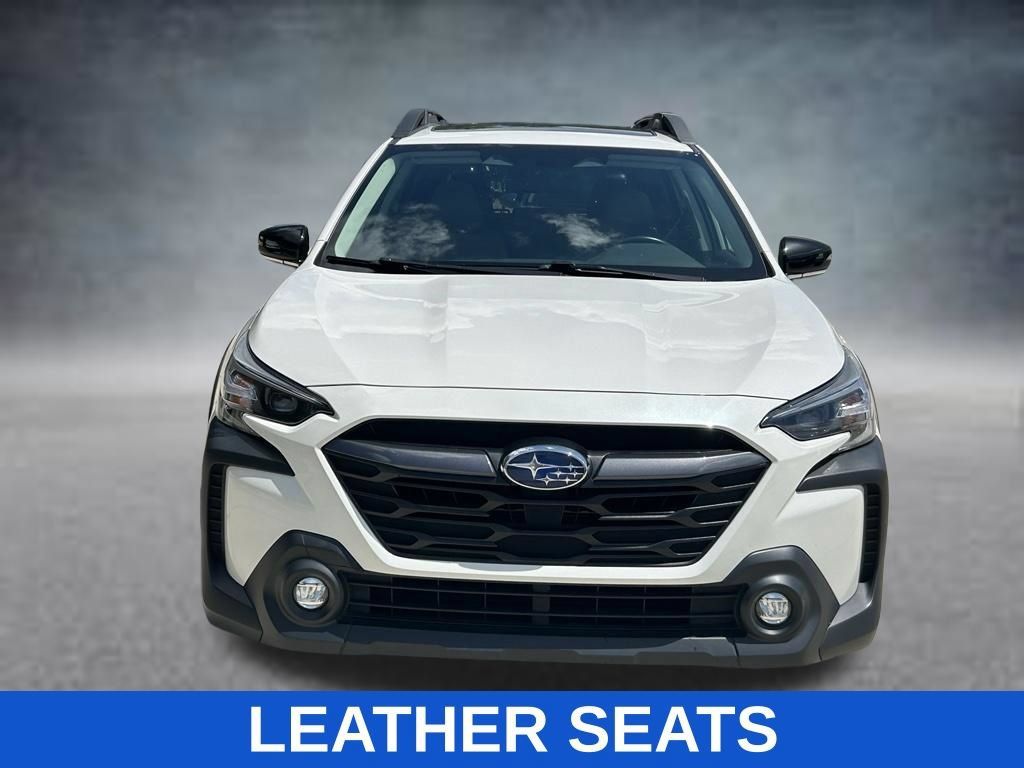 Used 2025 Subaru Outback Premium AWD/4WD image 9