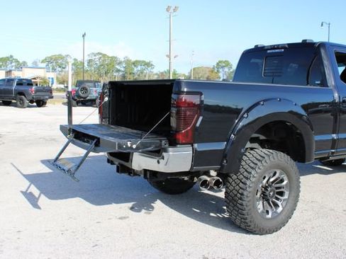 Used 2021 Ford F250 Lariat w/ Lariat Ultimate Package image 10