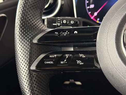 Used 2025 Mercedes-Benz GLC 300 4MATIC w/ AMG Line image 44