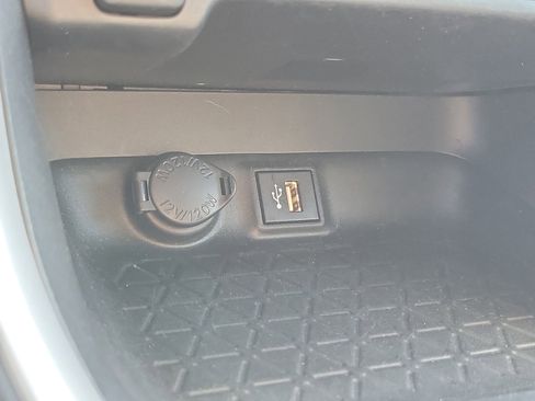 Used 2023 Toyota RAV4 LE image 29