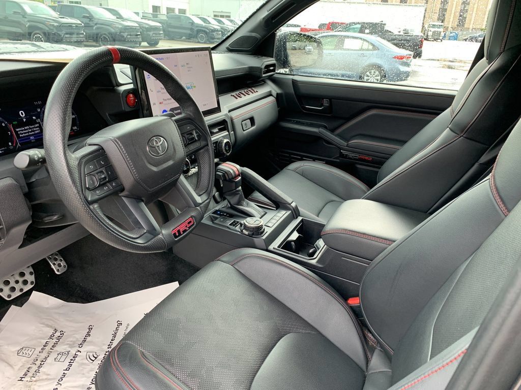 Used 2025 Toyota Tacoma TRD Pro AWD/4WD image 11