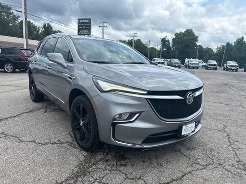 Certified 2023 Buick Enclave Essence w/ Sport Touring Edition FWD image 3