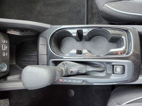 Used 2023 Chevrolet TrailBlazer LT image 23