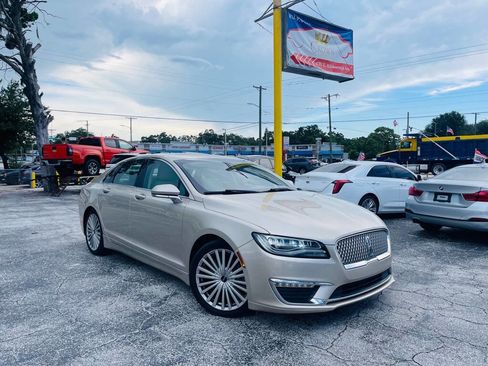 Used 2017 Lincoln MKZ Reserve w/ Luxury Package image 3