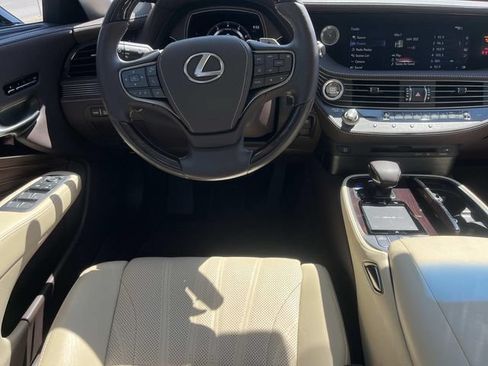 Used 2019 Lexus LS 500 w/ Interior Upgrade Package RWD image 13