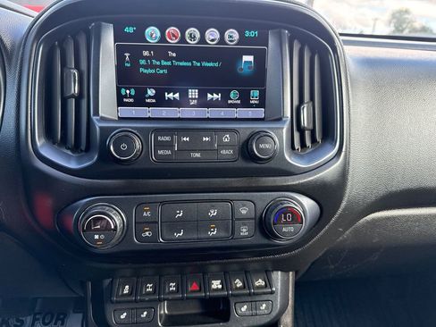 Used 2018 Chevrolet Colorado ZR2 w/ ZR2 Dusk Special Edition image 24