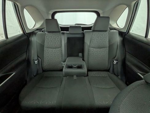 Used 2021 Toyota RAV4 XLE w/ Convenience Package AWD/4WD image 19