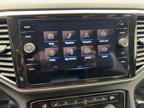 Used 2022 Volkswagen Atlas Cross Sport SE w/ Panoramic Sunroof Package image 57