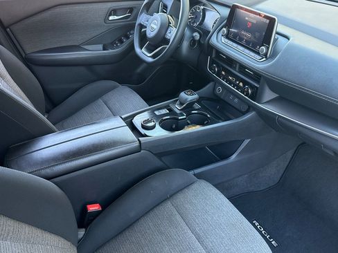Used 2023 Nissan Rogue SV AWD/4WD image 16