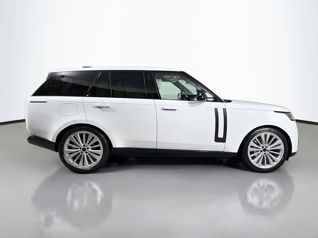 New 2026 Land Rover Range Rover SE AWD/4WD image 4