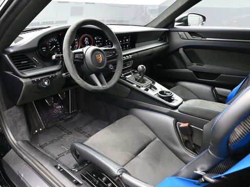 Certified 2022 Porsche 911 GT3 image 4