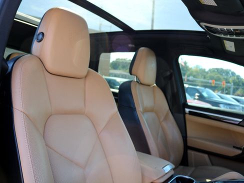 Used 2015 Porsche Cayenne S w/ Premium Package image 51