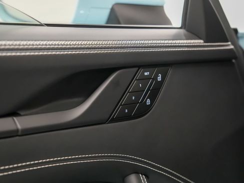 Certified 2026 Porsche 911 Targa 4 GTS AWD/4WD image 18