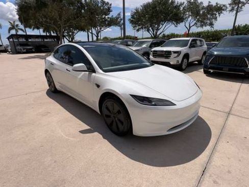 Used 2025 Tesla Model 3 Long Range RWD image 2