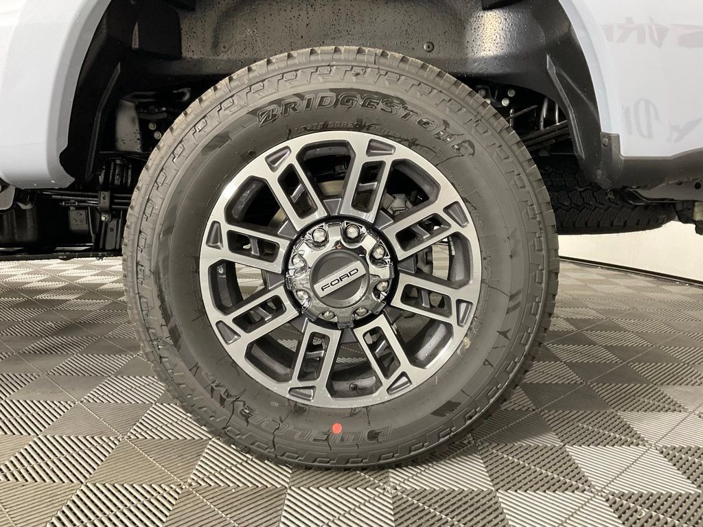 New 2026 Ford F350 Platinum w/ Platinum Plus Package AWD/4WD image 10
