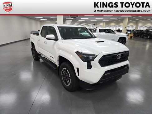 New 2025 Toyota Tacoma TRD Sport image 1