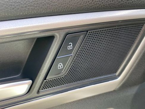 Used 2021 Volkswagen Atlas SE FWD image 14