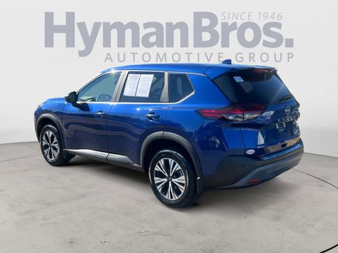 Certified 2023 Nissan Rogue SV image 6