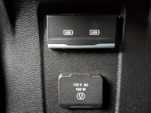 Used 2021 Jeep Wrangler Unlimited Sahara AWD/4WD image 25