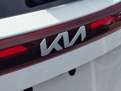 New 2026 Kia Seltos LX image 19