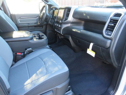 New 2023 RAM 3500 SLT w/ Quick Order Package 2YG SLT image 39