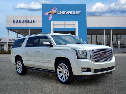 Used 2015 GMC Yukon XL Denali w/ Premium Package AWD/4WD image 3