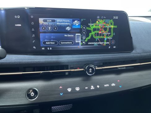 Certified 2023 Nissan Ariya image 18