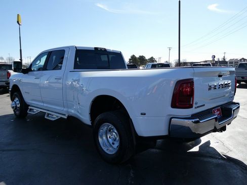 Used 2025 RAM 3500 Laramie w/ Towing Technology Group image 7