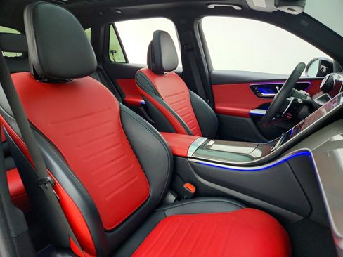 Certified 2024 Mercedes-Benz GLC 43 AMG 4MATIC image 31