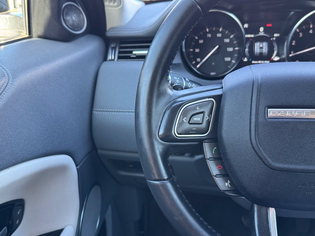 Used 2018 Land Rover Range Rover Evoque SE AWD/4WD image 8