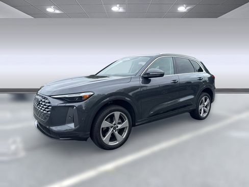 New 2025 Audi Q5 Premium Plus AWD/4WD image 44